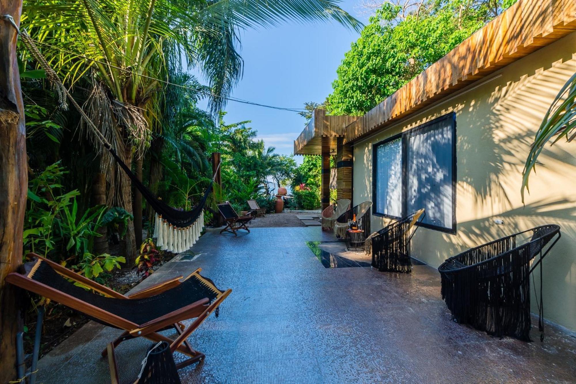 Ocho Artisan Bungalows (Adults Only) Tamarindo Exterior photo