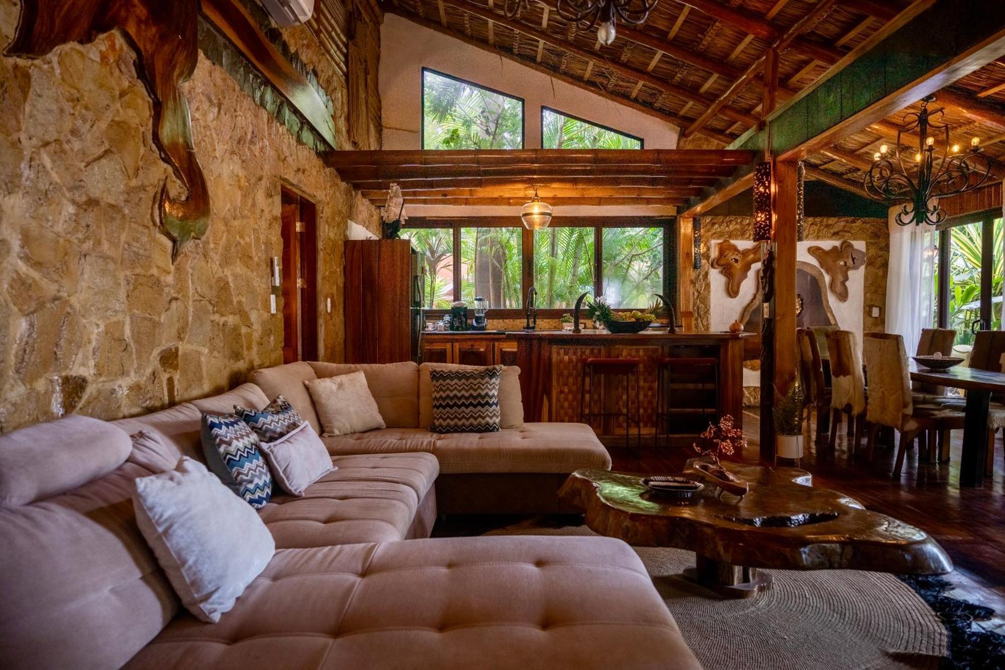 Ocho Artisan Bungalows (Adults Only) Tamarindo Exterior photo