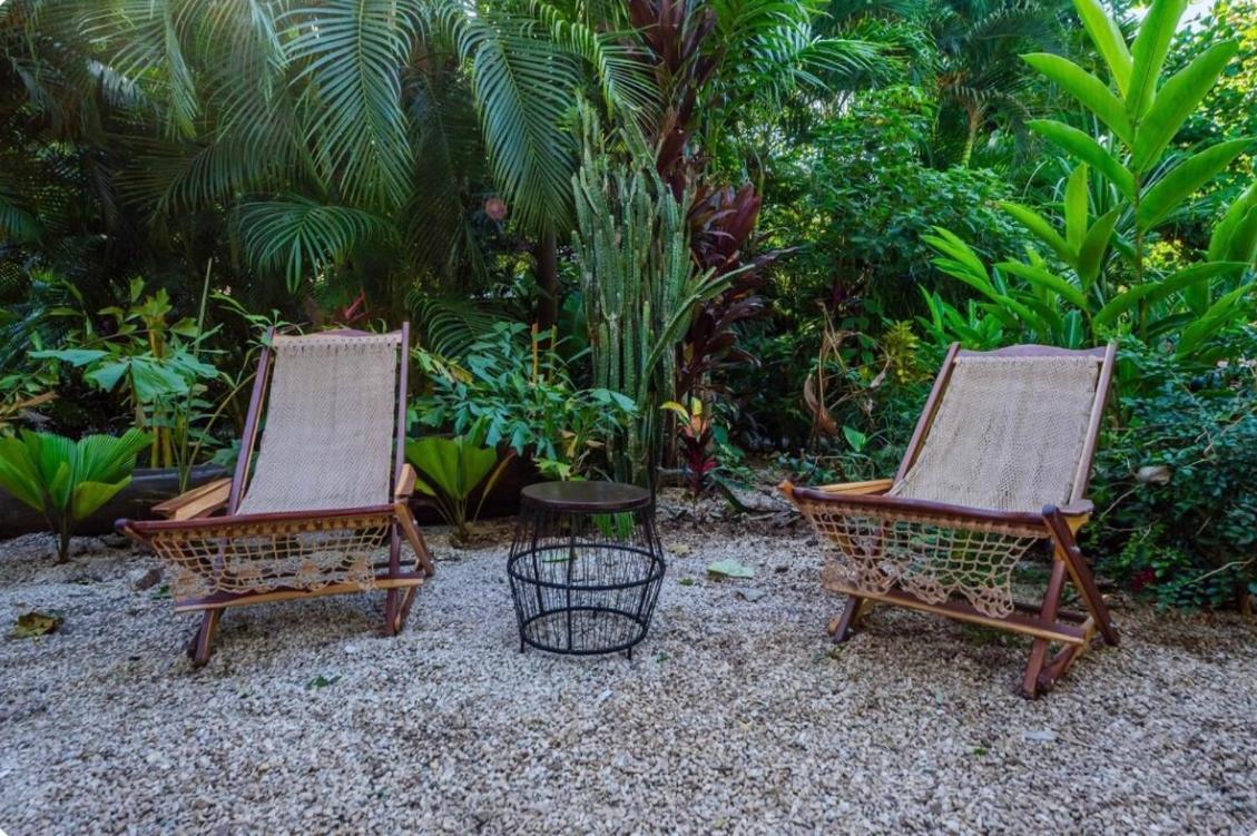 Ocho Artisan Bungalows (Adults Only) Tamarindo Exterior photo