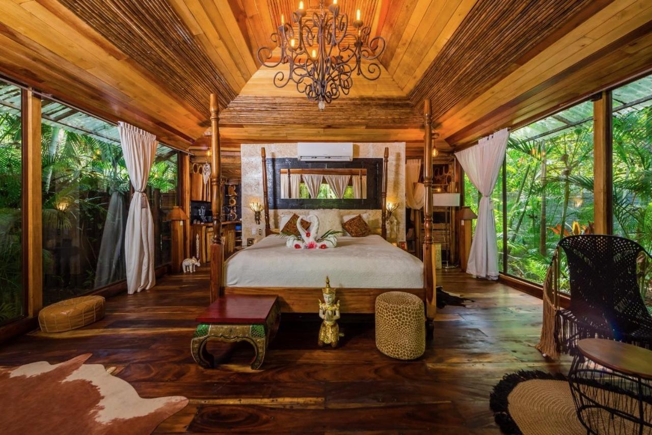 Ocho Artisan Bungalows (Adults Only) Tamarindo Exterior photo