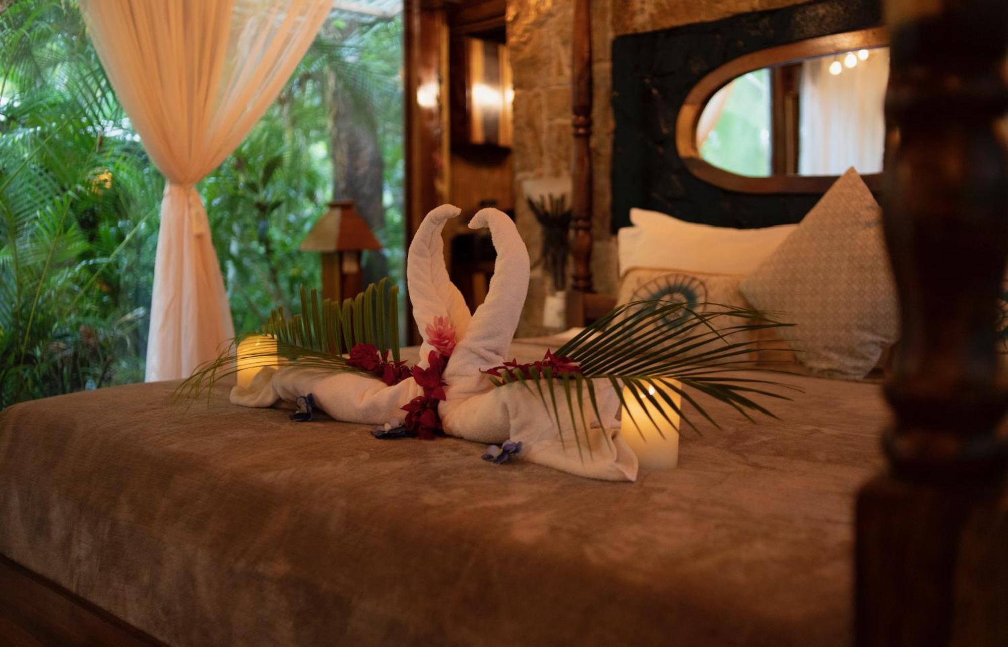 Ocho Artisan Bungalows (Adults Only) Tamarindo Exterior photo